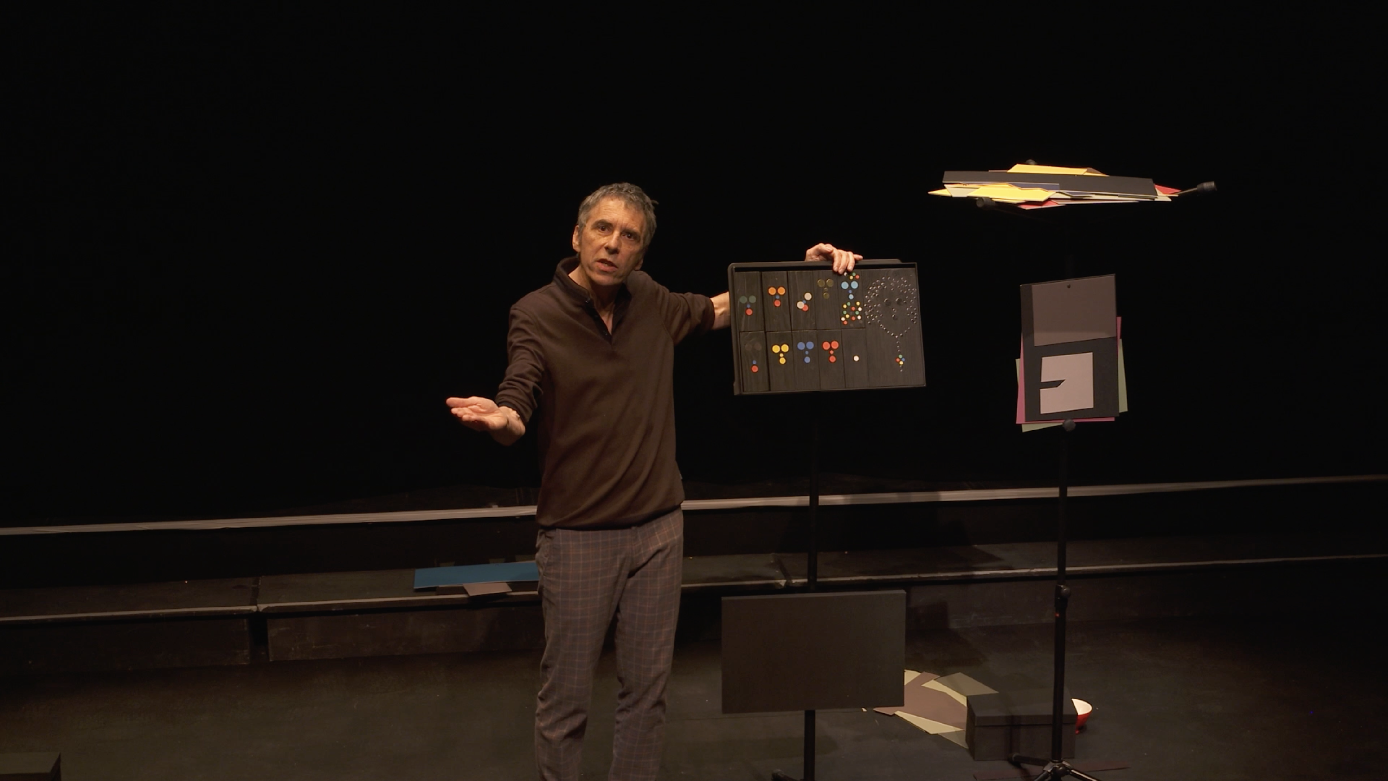 Portrait de l’artiste en ermite ornemental – Les Images Flottantes