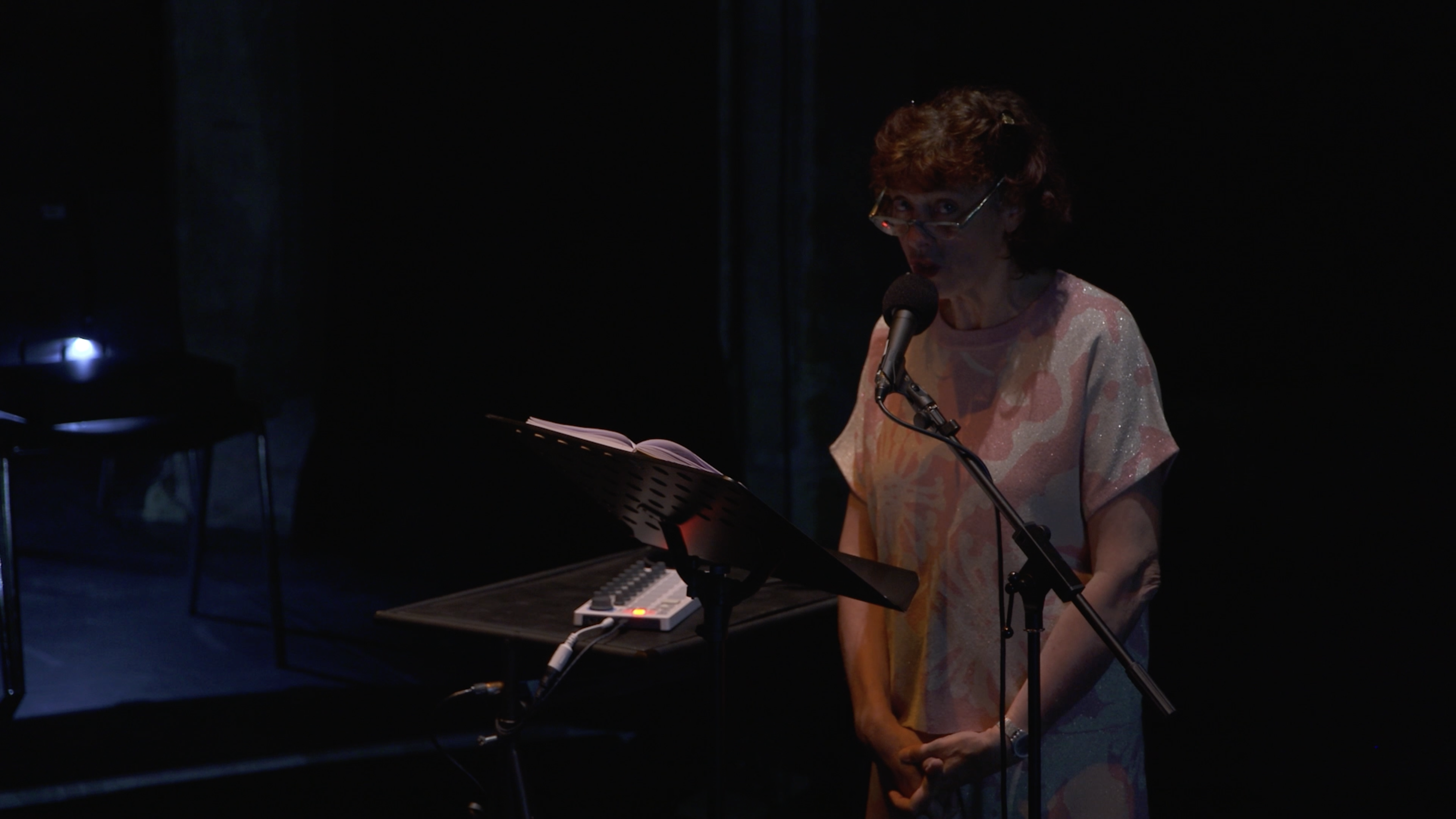 Portrait de l’artiste en ermite ornemental – Le Dessous-Dessus