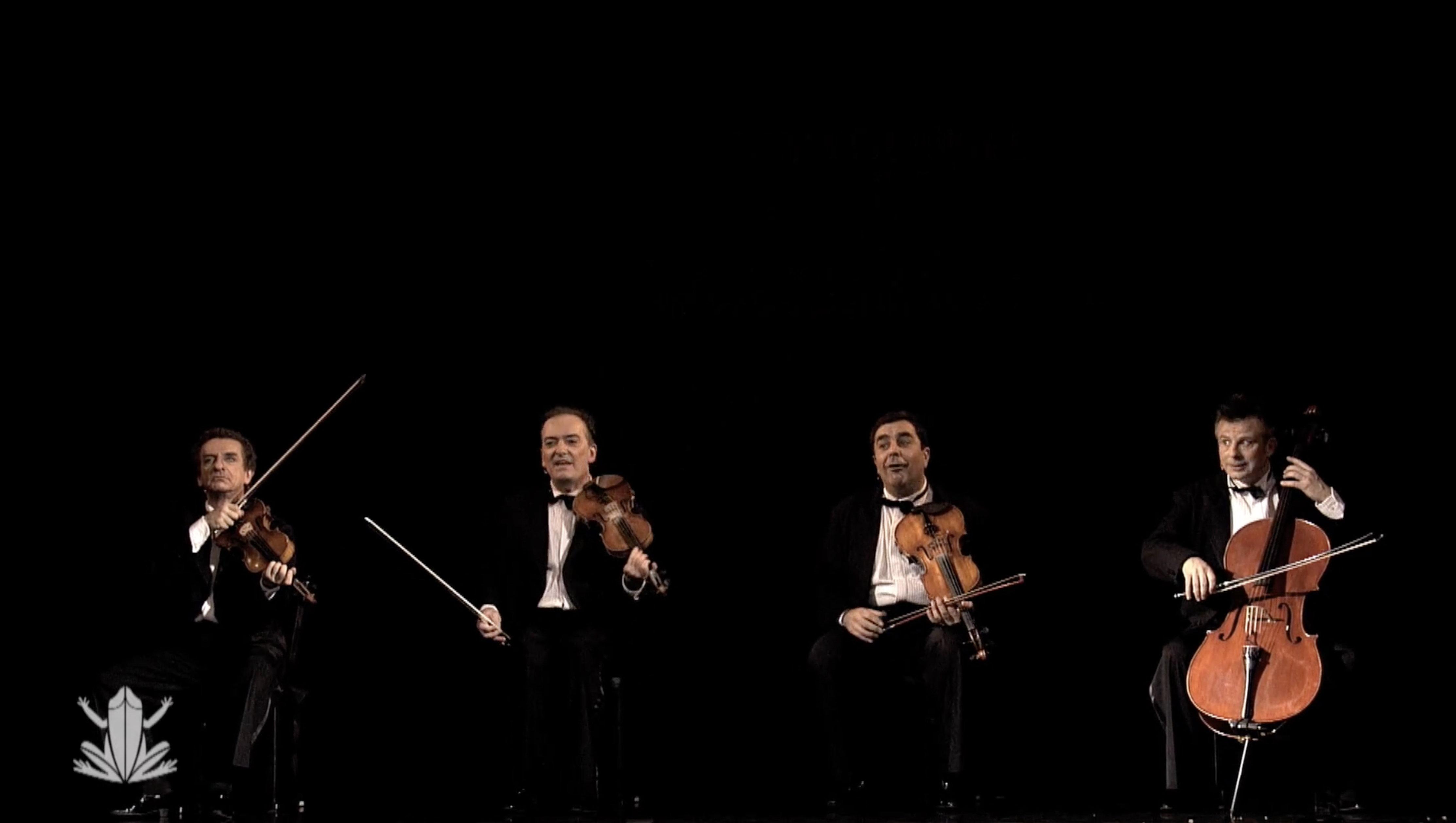 Le Quatuor – Corps à cordes